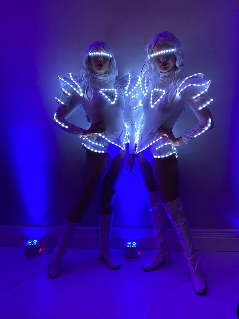 LED Robot Dancers. Jonna Productions.